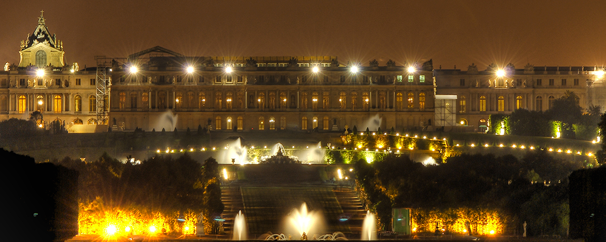 versailles by night